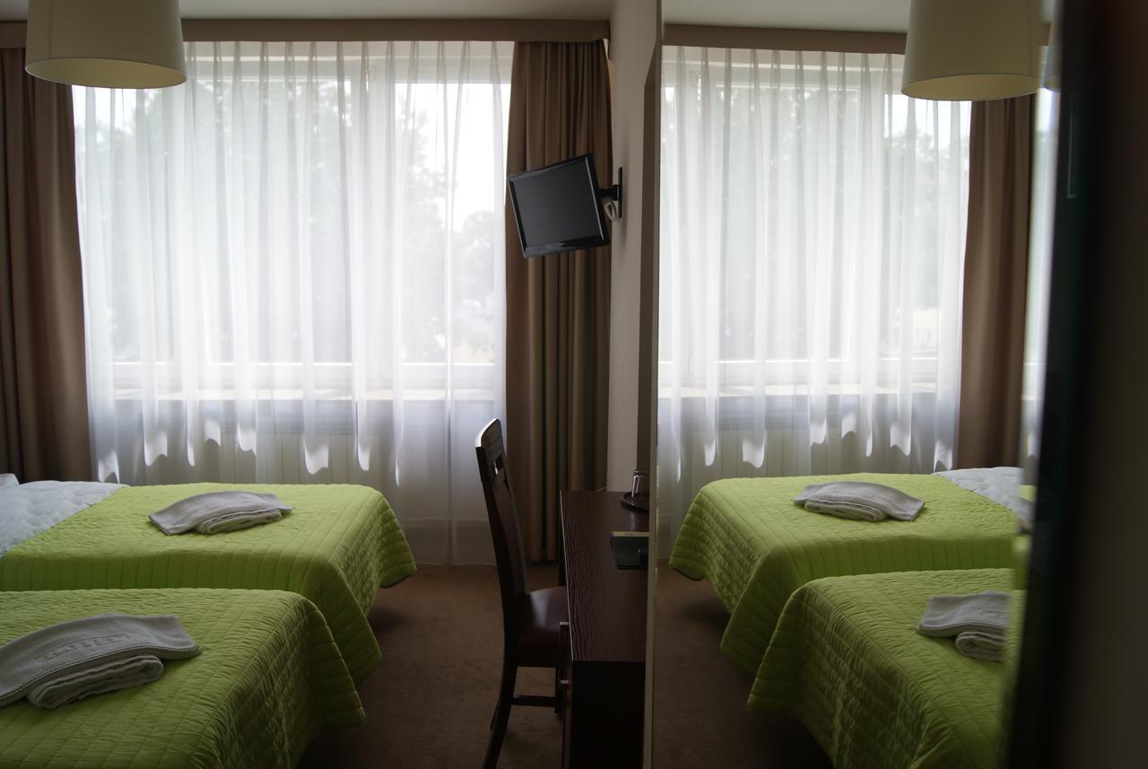 Hotel Pzmot Люблин Экстерьер фото